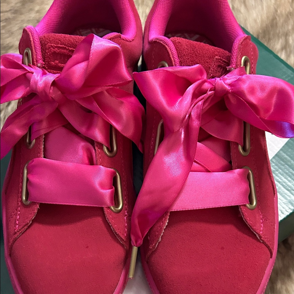 Women's Puma pink shoes - Picture 4 of 11